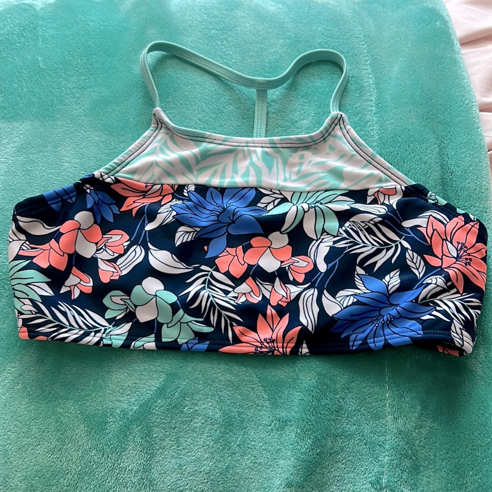 Girls floral bathing suit top!